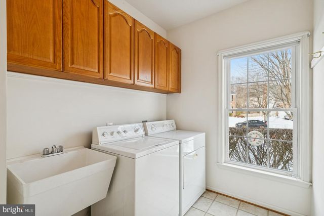 1318 MOORE PL SW, Leesburg, VA 20175