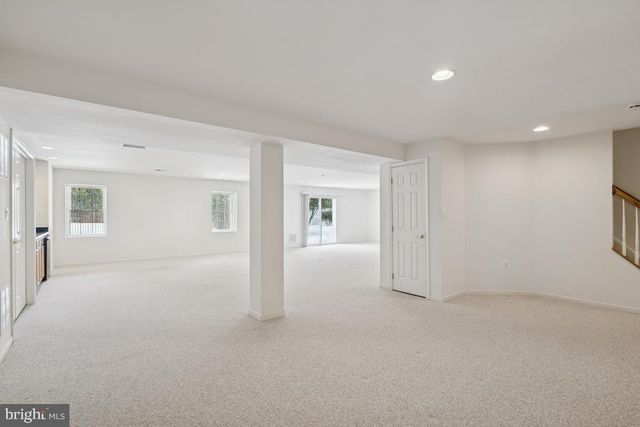 1318 MOORE PL SW, Leesburg, VA 20175