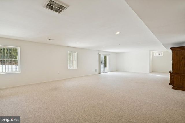 1318 MOORE PL SW, Leesburg, VA 20175