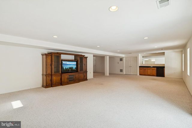 1318 MOORE PL SW, Leesburg, VA 20175