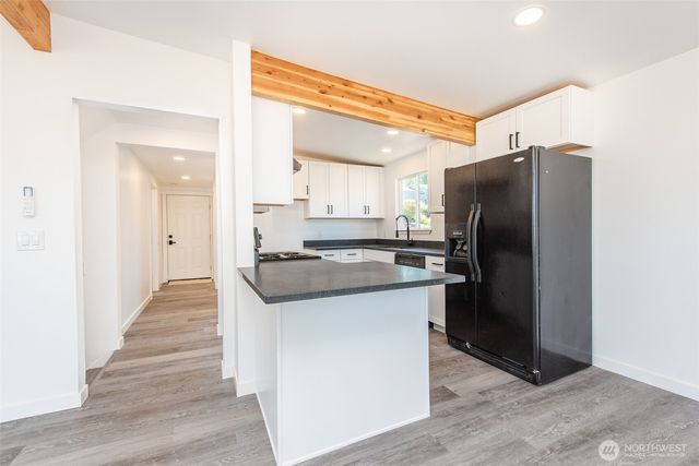 320 E Lopez Avenue, Port Angeles, WA 98362