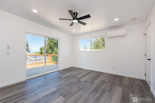 320 E Lopez Avenue, Port Angeles, WA 98362