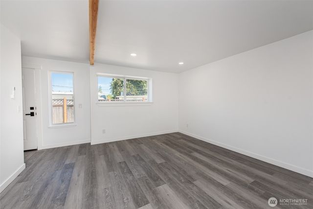 320 E Lopez Avenue, Port Angeles, WA 98362