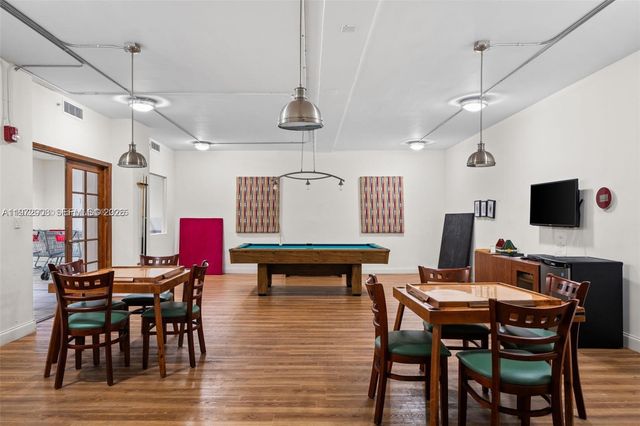 2655 Collins Ave 1404, Miami Beach, FL 33140