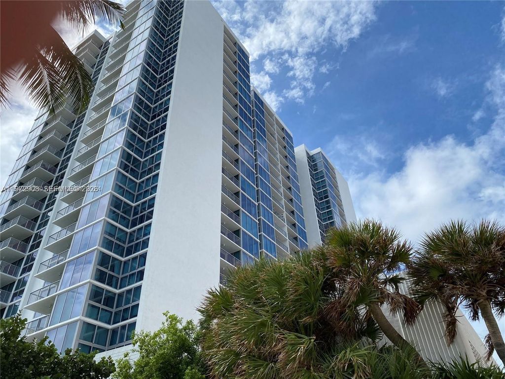 2655 Collins Ave 1404, Miami Beach, FL 33140