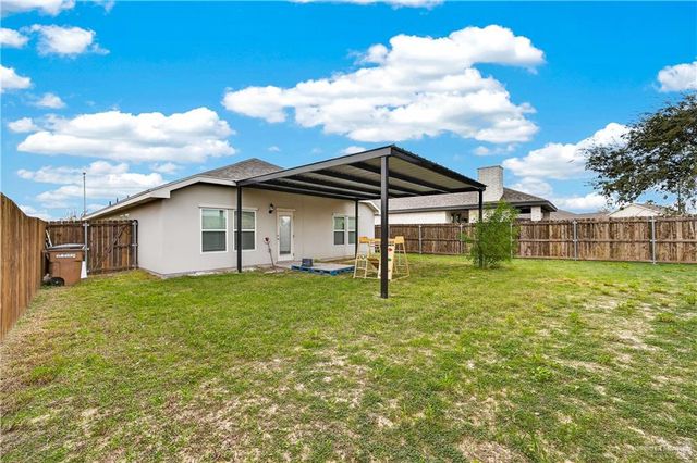 2608 N Day Lily Avenue, Edinburg, TX 78541