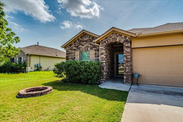 202 Hess DR, Kyle, TX 78640