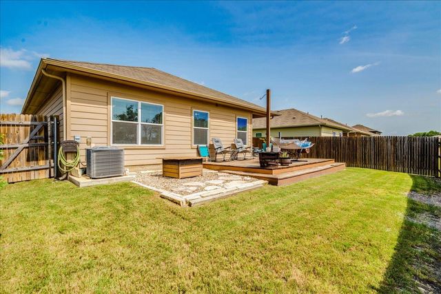 202 Hess DR, Kyle, TX 78640