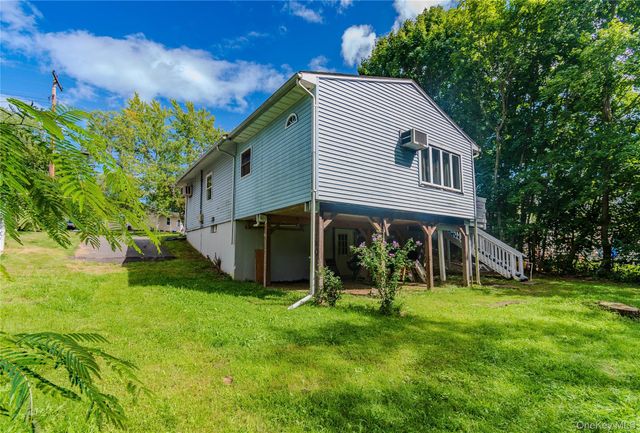 7 Fleetwood Drive, Newburgh, NY 12550