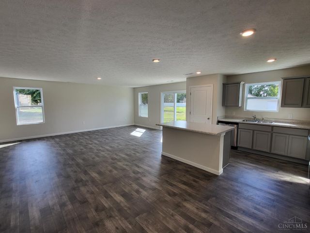 987 N South Street, Wilmington, OH 45177