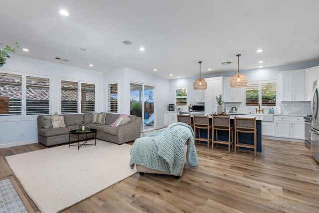 3476 Pleasant Vale Dr, Carlsbad, CA 92010