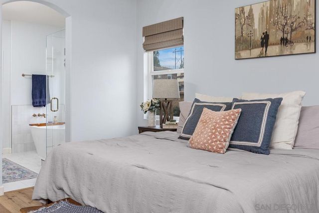 3476 Pleasant Vale Dr, Carlsbad, CA 92010