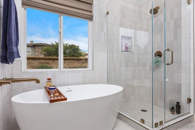 3476 Pleasant Vale Dr, Carlsbad, CA 92010