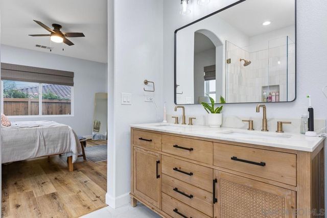 3476 Pleasant Vale Dr, Carlsbad, CA 92010