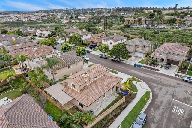 3476 Pleasant Vale Dr, Carlsbad, CA 92010