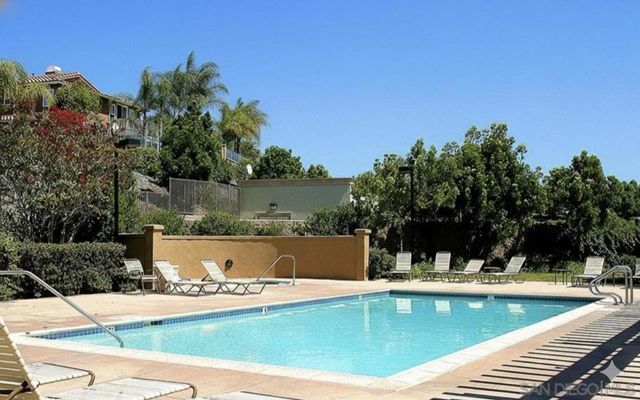 3476 Pleasant Vale Dr, Carlsbad, CA 92010