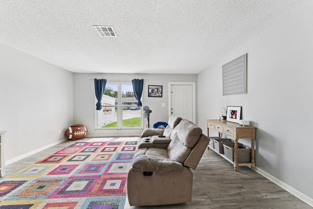 1802 SE Vesthaven Court, Port St. Lucie, Port St Lucie, FL 34952