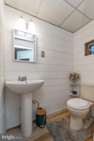 208 E BROAD ST, Souderton, PA 18964