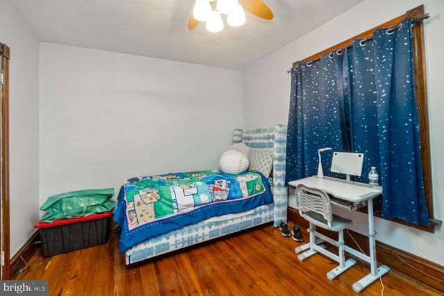 208 E BROAD ST, Souderton, PA 18964