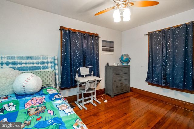 208 E BROAD ST, Souderton, PA 18964