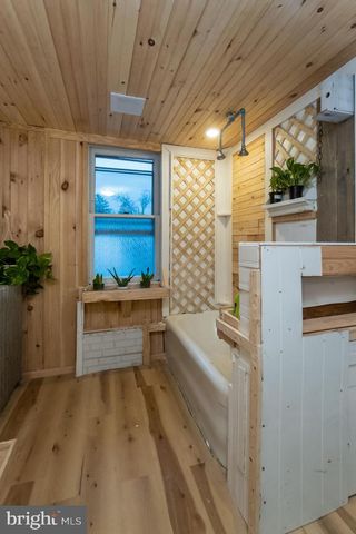 208 E BROAD ST, Souderton, PA 18964