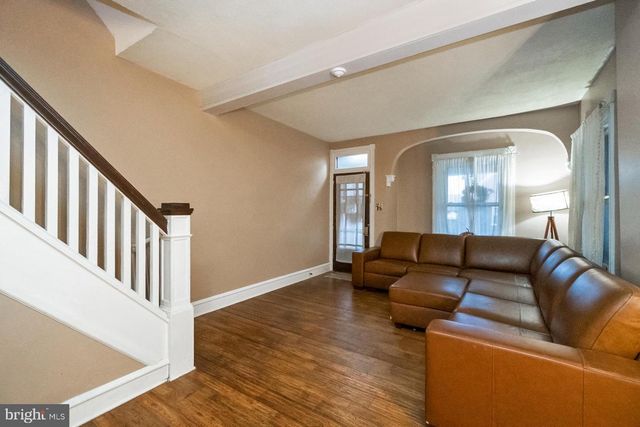 208 E BROAD ST, Souderton, PA 18964