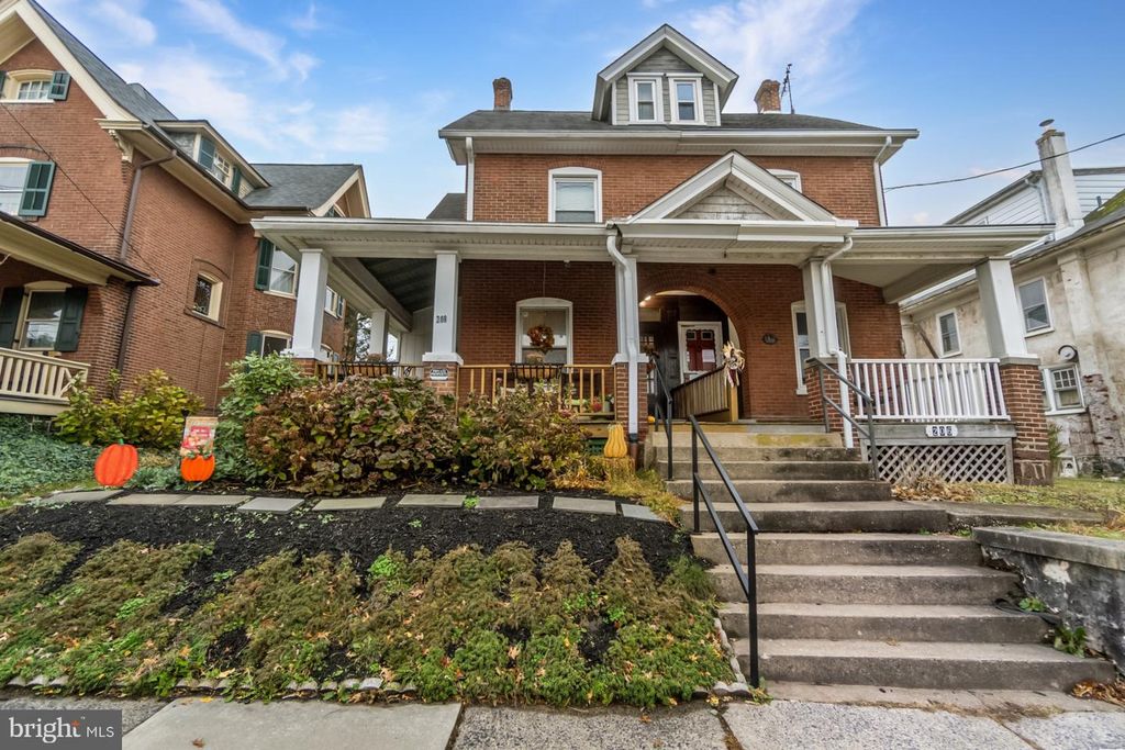 208 E BROAD ST, Souderton, PA 18964