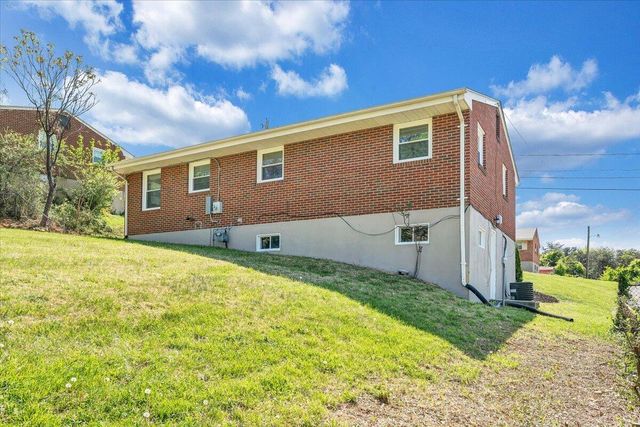 3767 Norway AVE, Roanoke, VA 24017