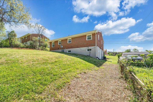 3767 Norway AVE, Roanoke, VA 24017