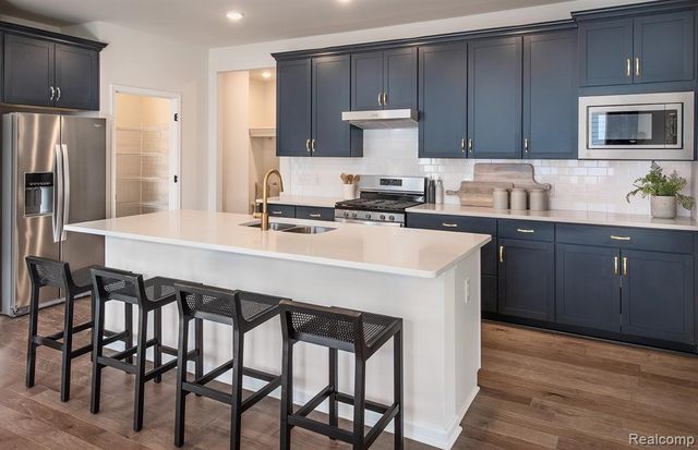 4380 Warbler Lane, Milford, MI 48381