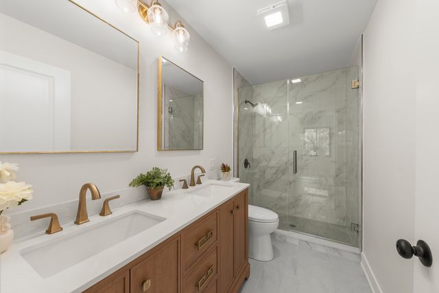 6557 Raintree Court, Lisle, IL 60532
