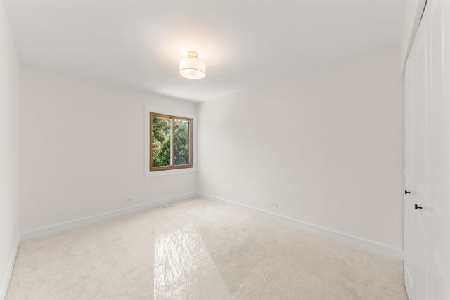 6557 Raintree Court, Lisle, IL 60532