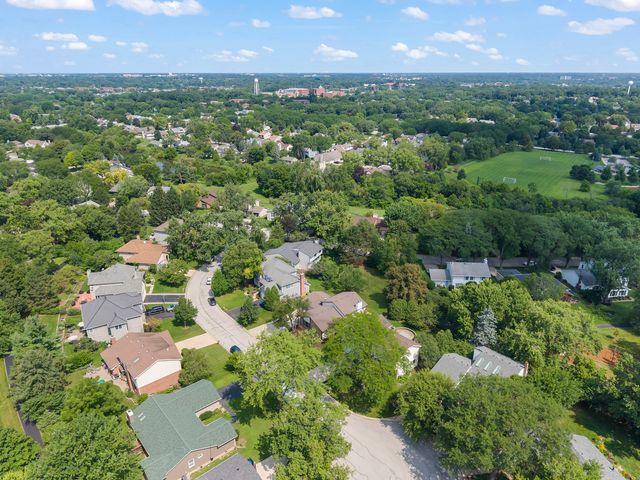 6557 Raintree Court, Lisle, IL 60532