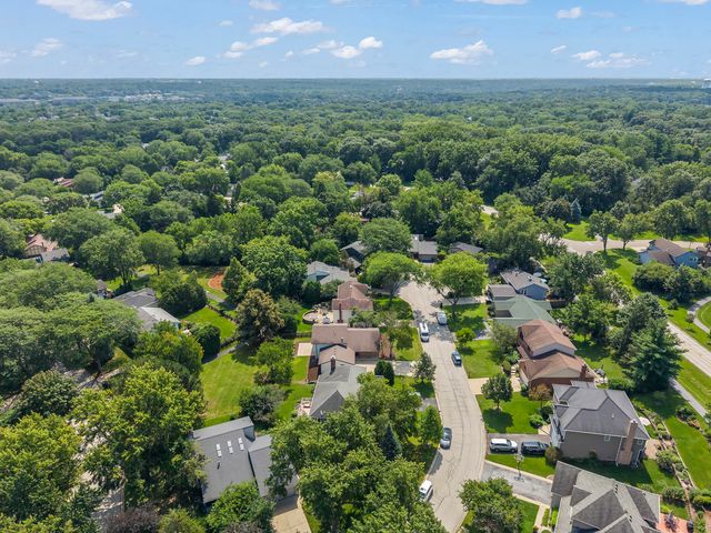 6557 Raintree Court, Lisle, IL 60532