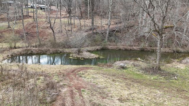 2478 Highway 39 E, Englewood, TN 37329