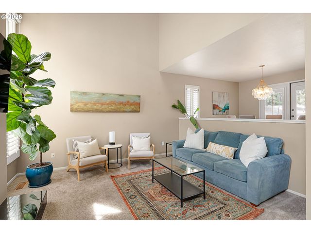 2084 EASTWOOD Ln, Eugene, OR 97401