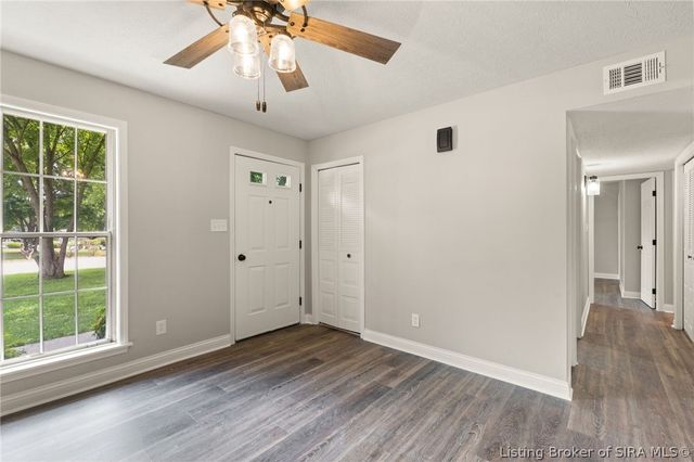 301 Glendale Drive, Charlestown, IN 47111