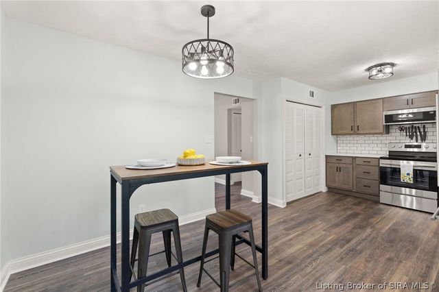 301 Glendale Drive, Charlestown, IN 47111