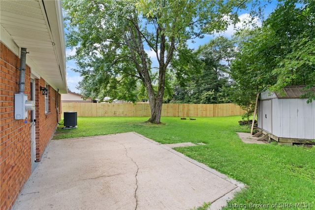 301 Glendale Drive, Charlestown, IN 47111