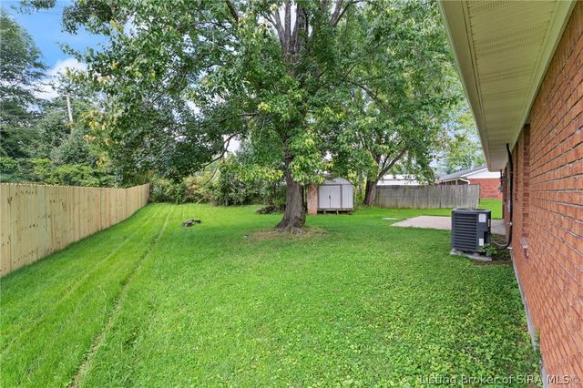 301 Glendale Drive, Charlestown, IN 47111