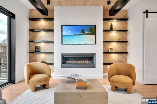 1047 Anderson Avenue A, Fort Lee, NJ 07024