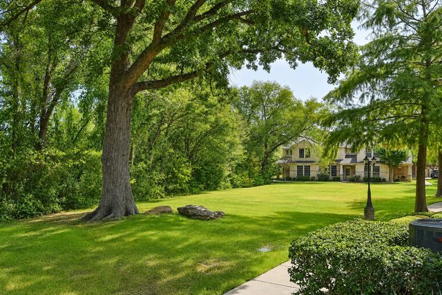 2219 Glacier Park Lane, Grand Prairie, TX 75050