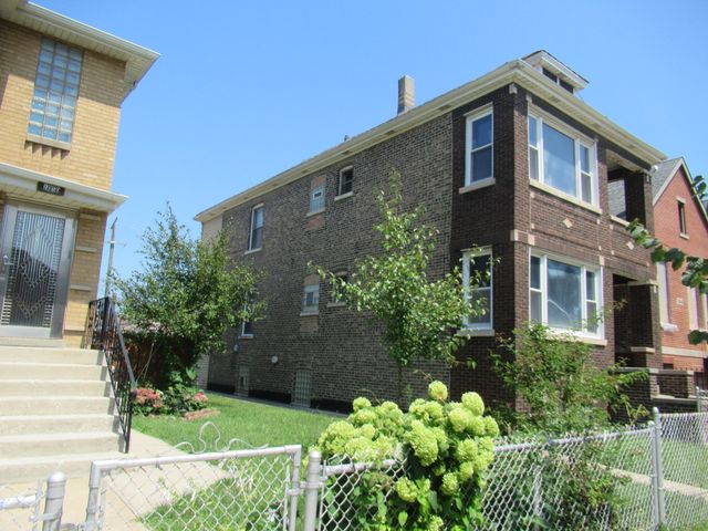1046 W 34th Place, Chicago, IL 60608