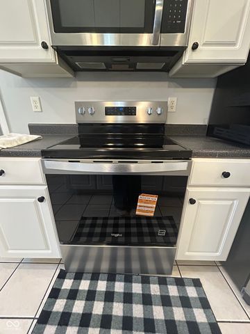 9162 Janelle Drive, Seymour, IN 47274
