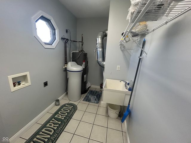 9162 Janelle Drive, Seymour, IN 47274