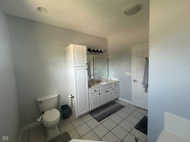 9162 Janelle Drive, Seymour, IN 47274