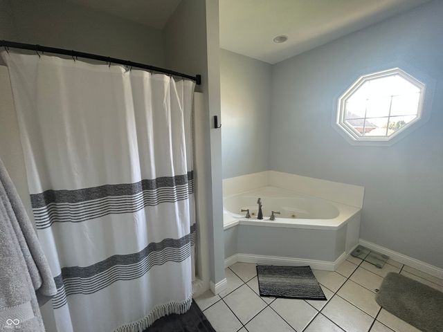 9162 Janelle Drive, Seymour, IN 47274