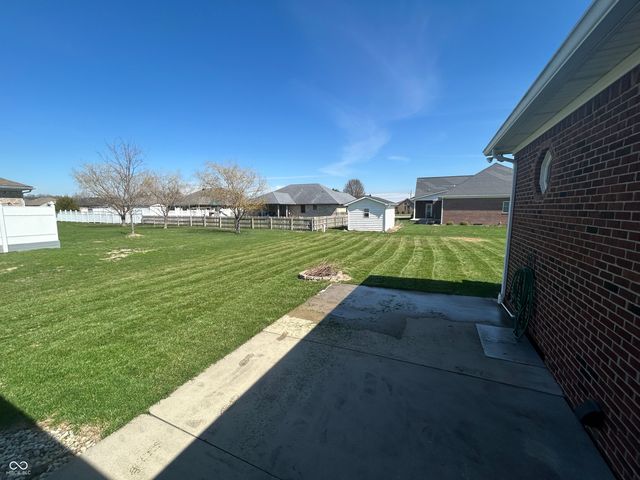 9162 Janelle Drive, Seymour, IN 47274