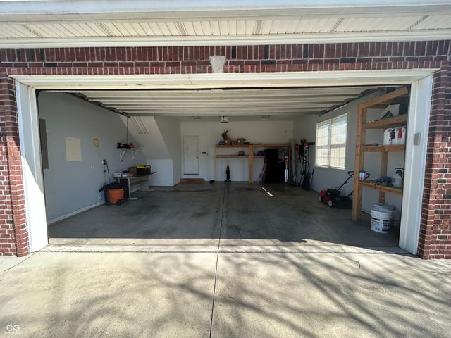 9162 Janelle Drive, Seymour, IN 47274