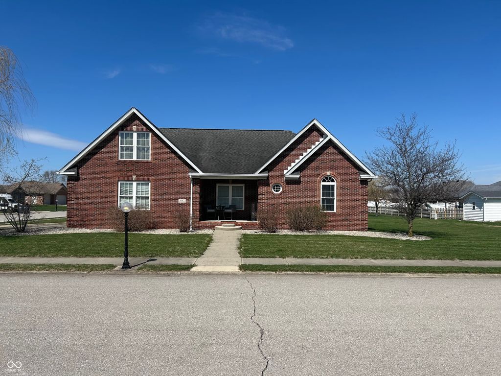 9162 Janelle Drive, Seymour, IN 47274